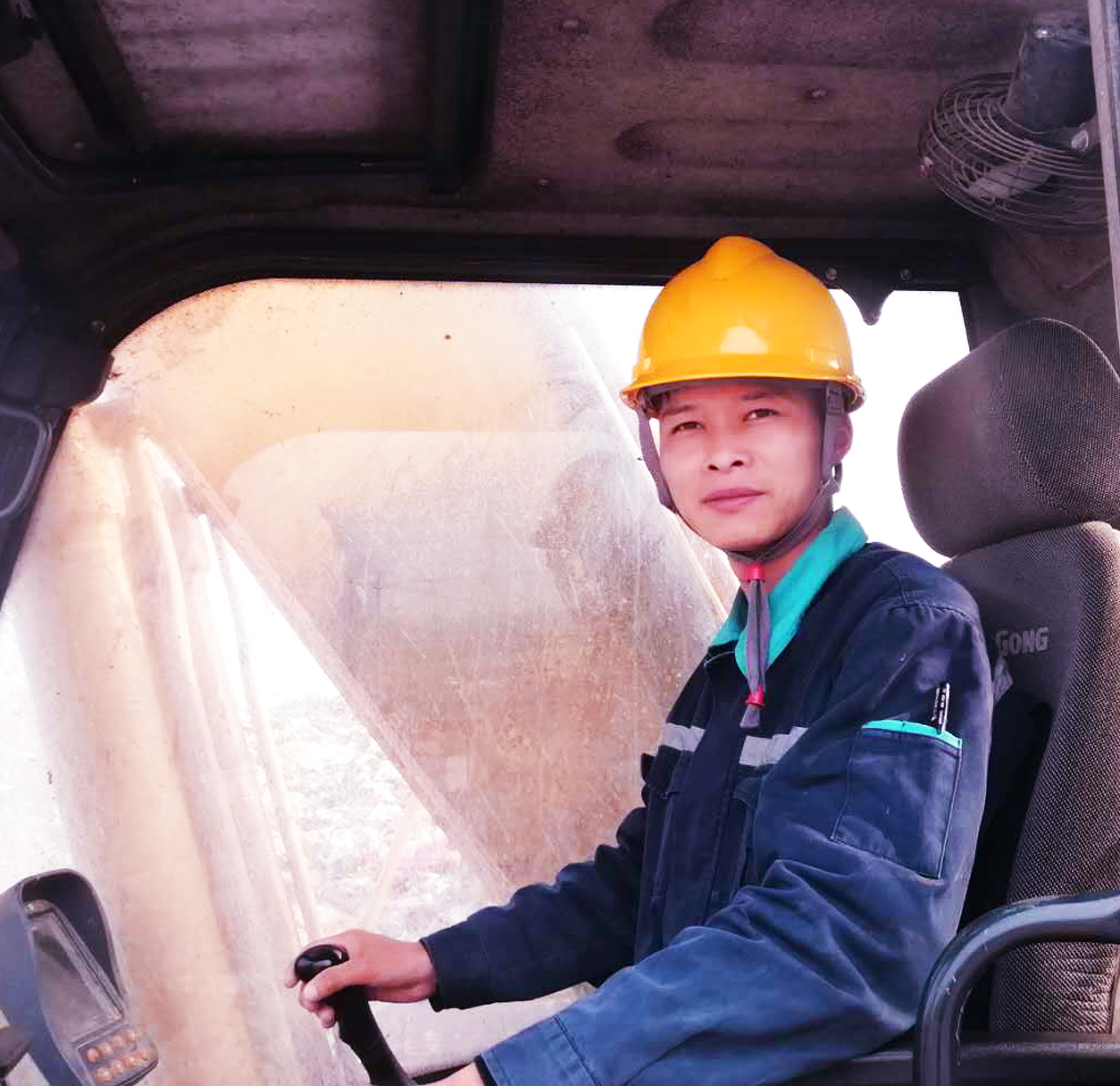 张津豪.jpg 张津豪.jpg